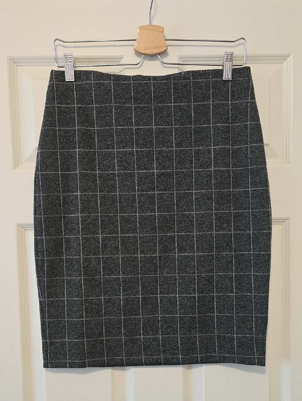 Ann Taylor Gray Windowpane Pencil Skirt